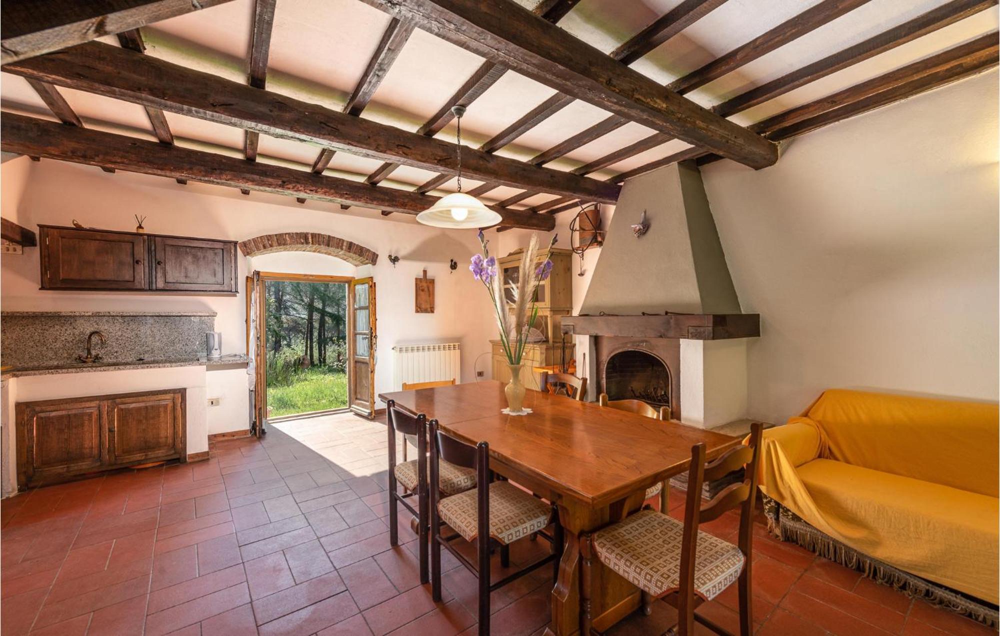 Cozy Home In Massa Marittima Gr With Kitchen Екстер'єр фото